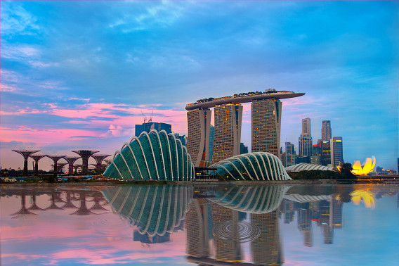 The heart of Singapore new downtown Marina Bay, encircling the Marina Reservoir.